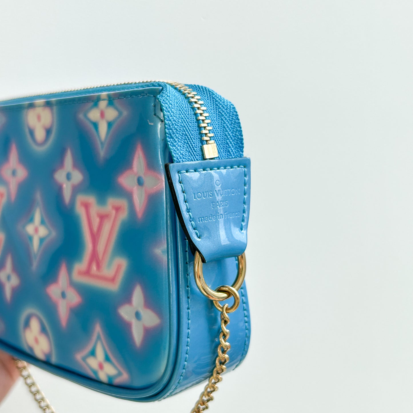 LOUIS VUITTON Pochette Accessoires Valentine Neon Monogram Vernis Mini